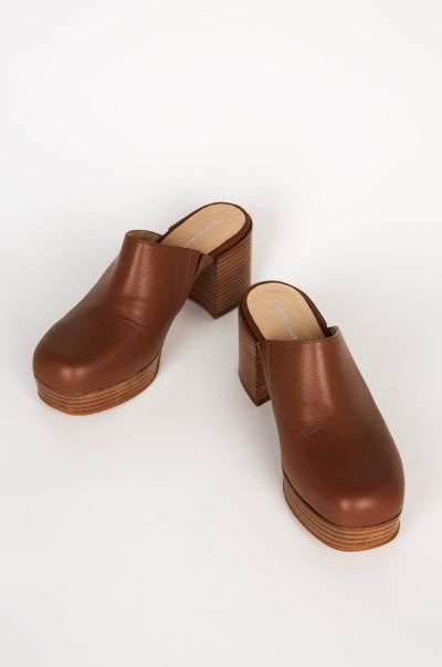 Facts Leather Platform Clog Clogs Women Intentionally Blank